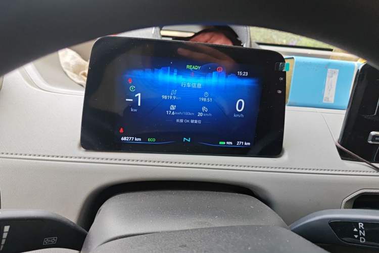 Used JMC E Fushun 2025 Model, Open Window Version, 53.58 kWh, Mid-axle, Mid-roof Instrument Cluster