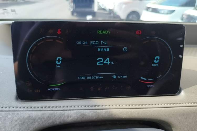 Used JMC E Fushun 2025 Model, Open Window Version, 41.86 kWh, Short Axle, Low-roof Instrument Cluster