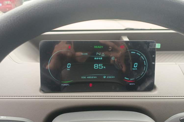 Used JMC E Fushun 2025 Model 41.5 kWh Blind Window Version, Short Wheelbase Low Roof, 3.0 tons Instrument Cluster