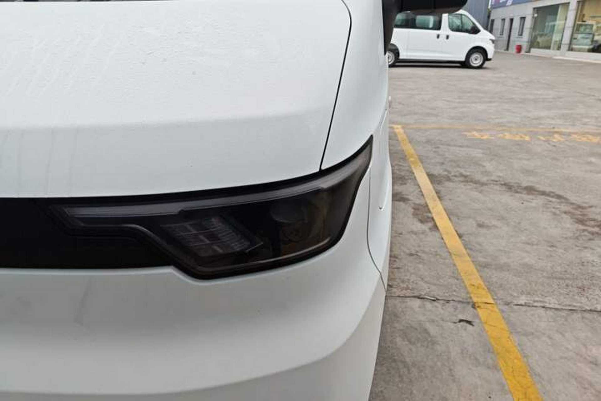 Used JMC E Fushun 2025 Model, Open Window Version, 53.58 kWh, Mid-axle, Mid-roof Left Front Headlight