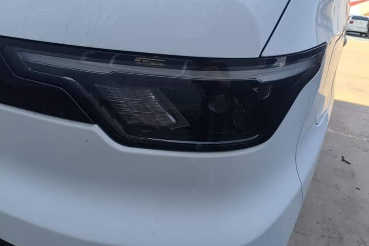 Used JMC E Fushun 2025 Model, Open Window Version, 41.86 kWh, Short Axle, Low-roof Left Front Headlight