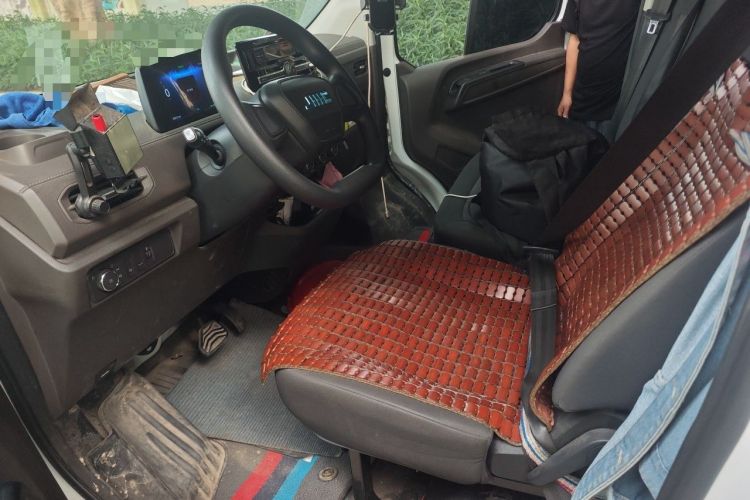 Used JMC E Fushun 2025 Model, Open Window Version, 53.58 kWh, Mid-axle, Low-roof Left Front Seat