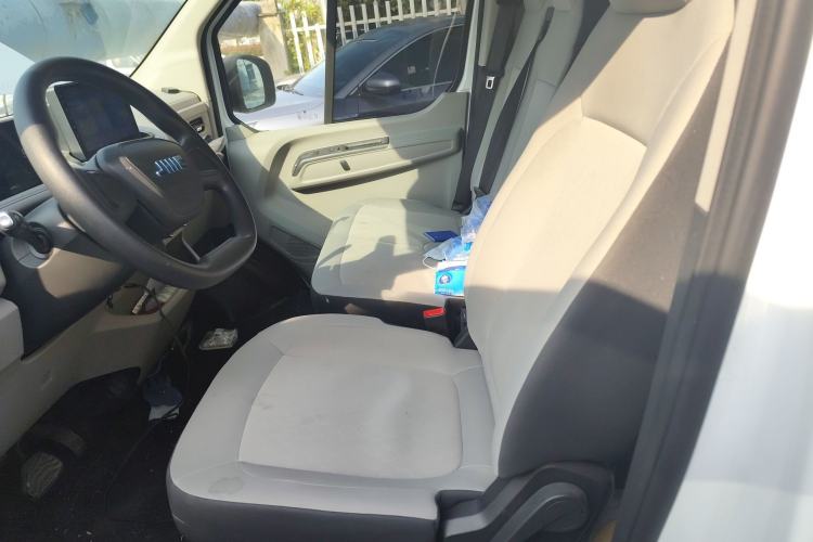 Used JMC E Fushun 2025 Model, Open Window Version, 53.58 kWh, Mid-axle, Low-roof Left Front Seat
