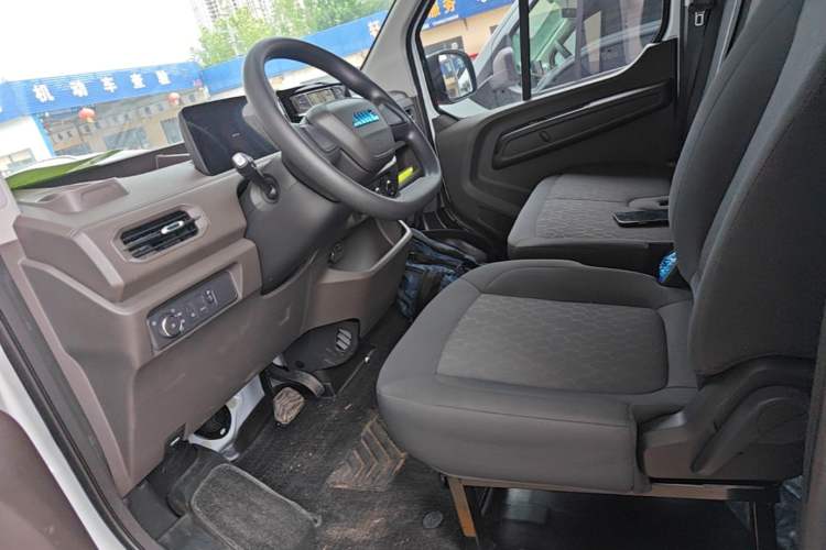 Used JMC E Fushun 2025 Model, Open Window Version, 41.86 kWh, Short Axle, Low-roof Left Front Seat