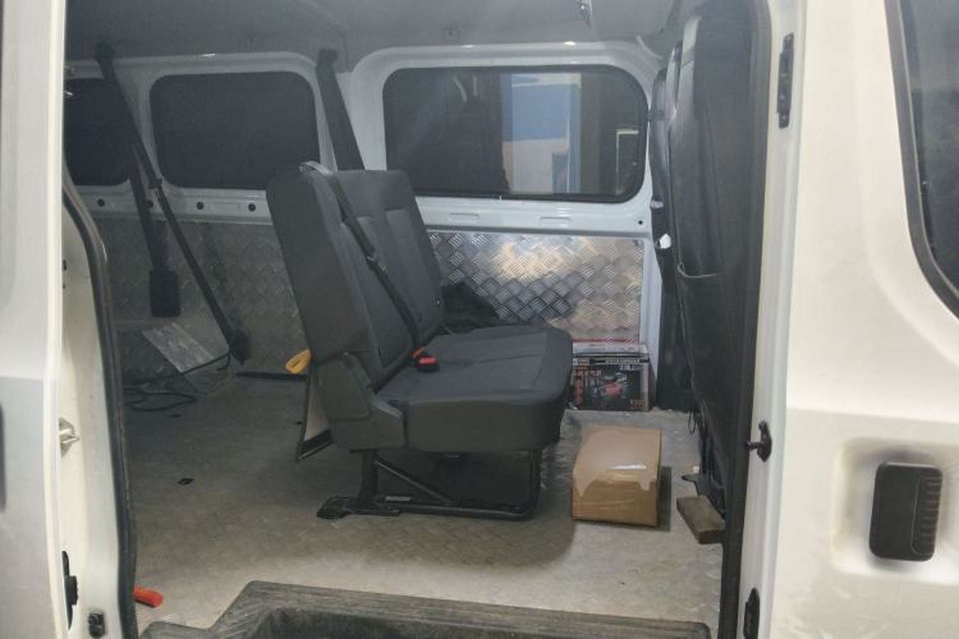 Used JMC E Fushun 2025 Model, Open Window Version, 53.58 kWh, Mid-axle, Low-roof Left Rear Seat