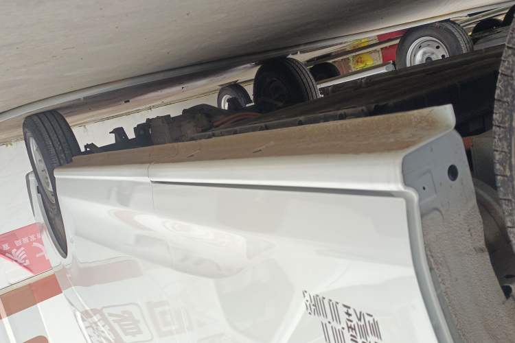 Used JMC E Fushun 2025 Model 41.5 kWh Blind Window Version, Short Wheelbase Low Roof, 3.0 tons Left Side Sill