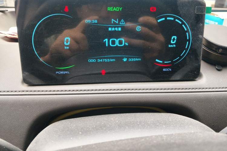 Used JMC E Fushun 2025 Model, Open Window Version, 53.58 kWh, Mid-axle, Low-roof Odometer Close Up