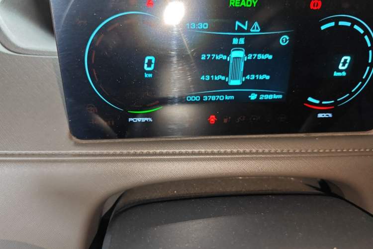 Used JMC E Fushun 2025 Model, Open Window Version, 41.86 kWh, Short Axle, Low-roof Odometer Close Up