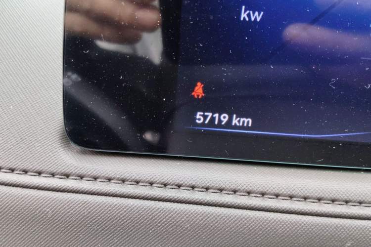 Used JMC E Fushun 2025 Model, Open Window Version, 41.86 kWh, Short Axle, Low-roof Odometer Close Up