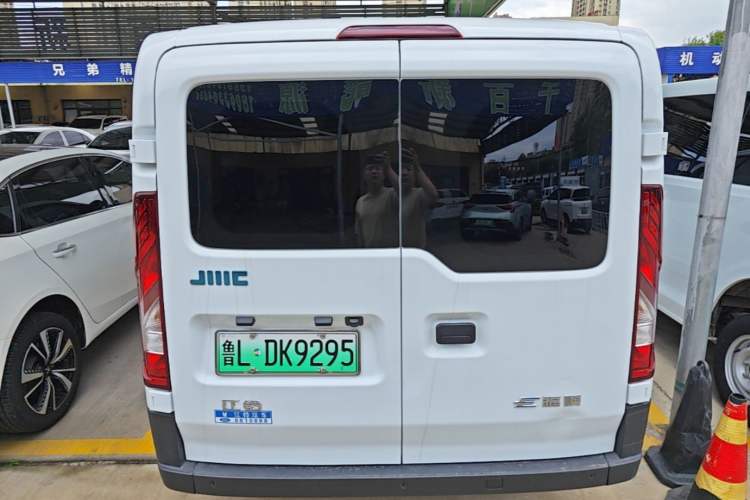 Used JMC E Fushun 2025 Model, Open Window Version, 41.86 kWh, Short Axle, Low-roof Rear