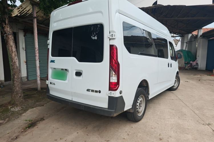 Used JMC E Fushun 2025 Model, Open Window Version, 77 kWh, Mid-axle, Mid-roof Rear Right 45 Deg