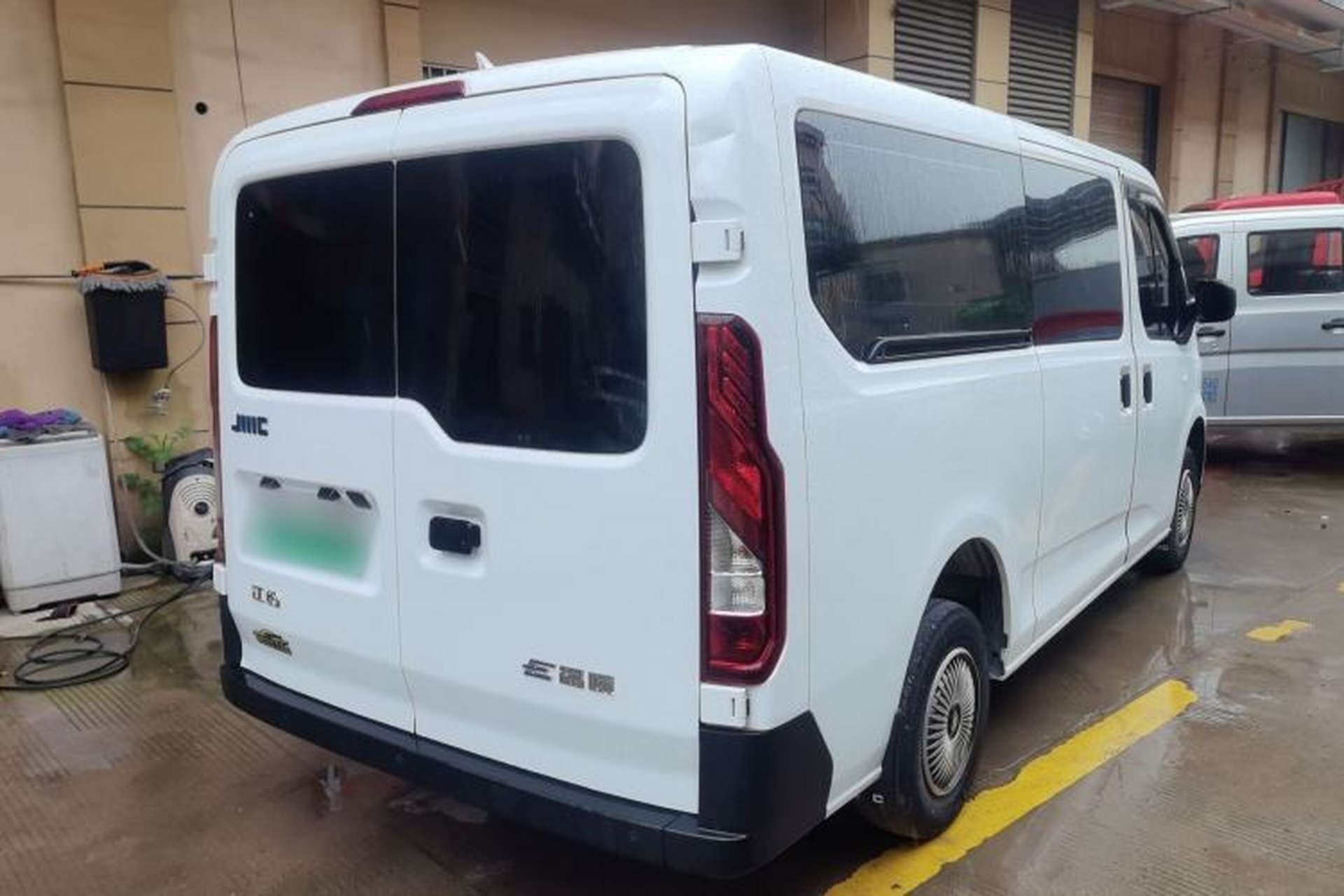 Used JMC E Fushun 2025 Model, Open Window Version, 41.86 kWh, Short Axle, Low-roof Rear Right 45 Deg