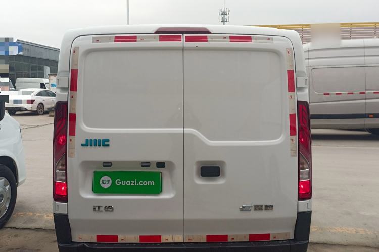 Used JMC E Fushun 2025 Model 41.5 kWh Blind Window Version, Short Wheelbase Low Roof, 3.0 tons Rear