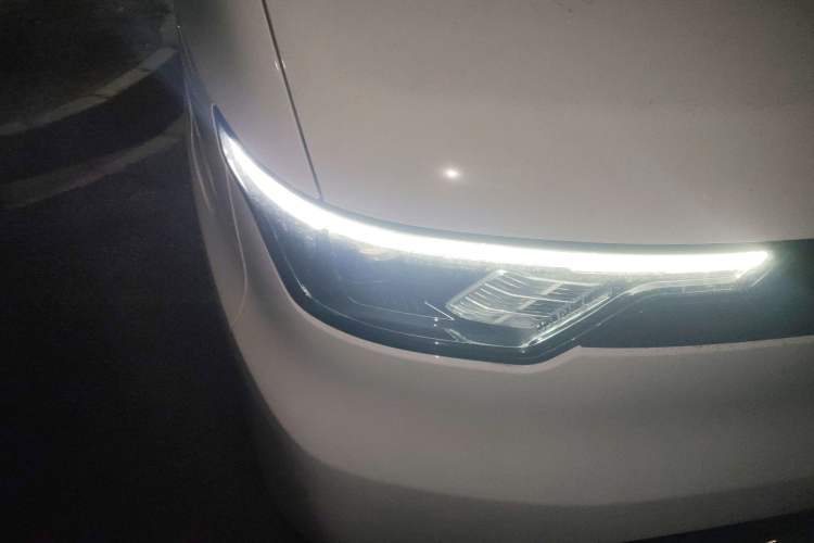 Used JMC E Fushun 2025 Model, Open Window Version, 53.58 kWh, Mid-axle, Mid-roof Right Front Headlight