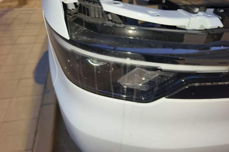 Used JMC E Fushun 2025 Model, Open Window Version, 77 kWh, Mid-axle, Mid-roof Right Front Headlight
