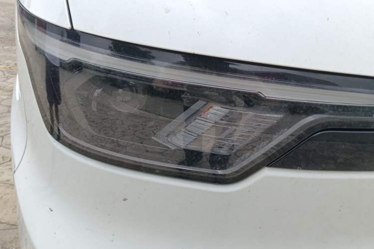 Used JMC E Fushun 2025 Model, Open Window Version, 53.58 kWh, Mid-axle, Low-roof Right Front Headlight
