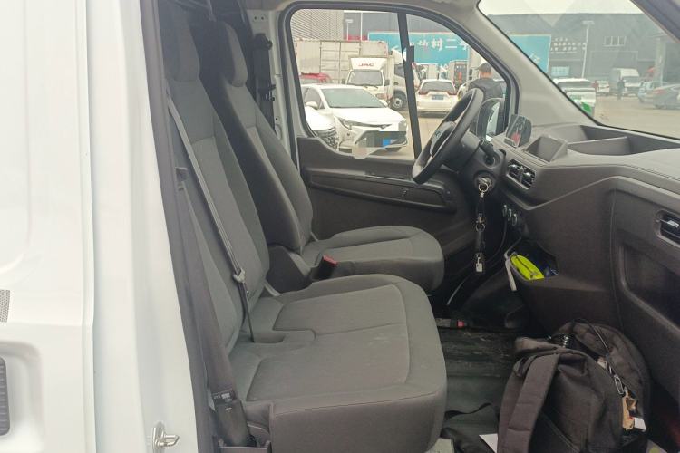Used JMC E Fushun 2025 Model 41.5 kWh Blind Window Version, Short Wheelbase Low Roof, 3.0 tons Right Front Seat