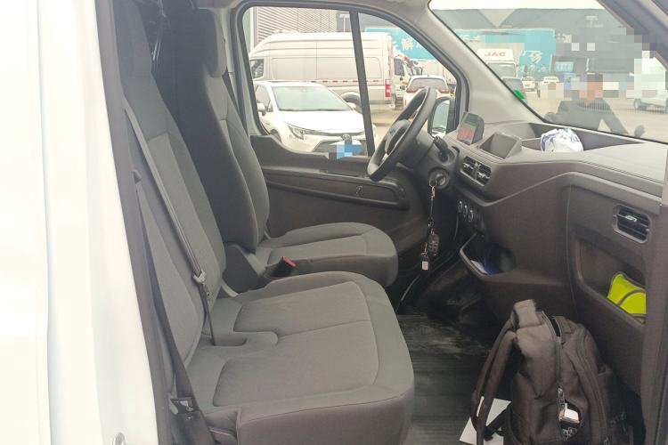 Used JMC E Fushun 2025 Model 41.5 kWh Blind Window Version, Short Wheelbase Low Roof, 3.0 tons Right Front Seat