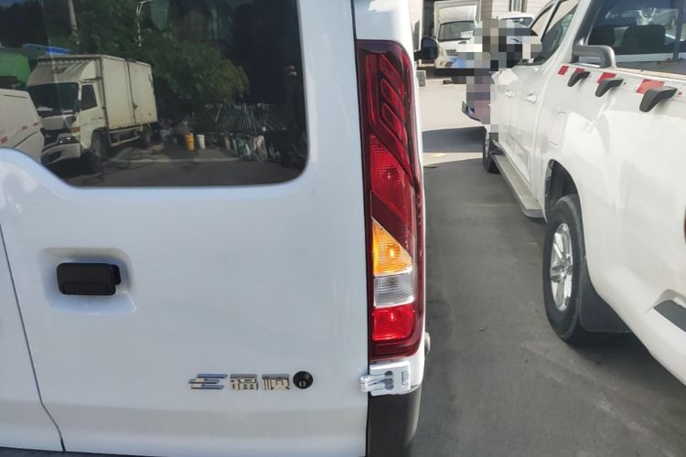 Used JMC E Fushun 2025 Model, Open Window Version, 53.58 kWh, Mid-axle, Mid-roof Right Rear Taillight