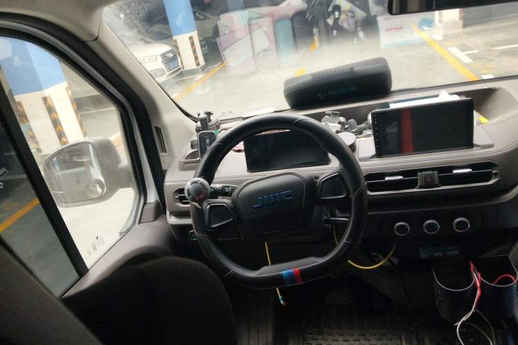 Used JMC E Fushun 2025 Model, Open Window Version, 53.58 kWh, Mid-axle, Low-roof Steering Wheel