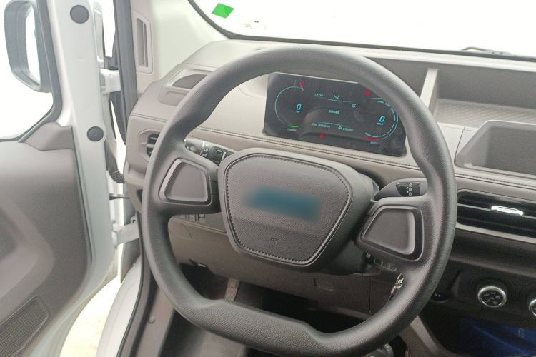 Used JMC E Fushun 2025 Model 41.5 kWh Blind Window Version, Short Wheelbase Low Roof, 3.0 tons Steering Wheel