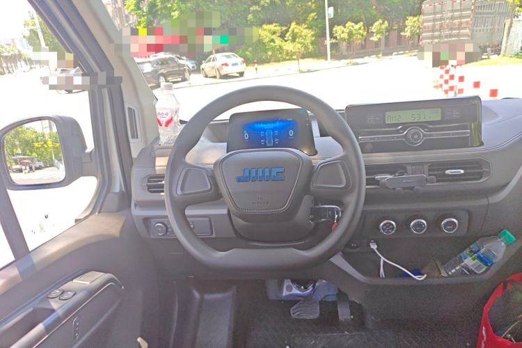 Used JMC E Fushun 2025 Model, Open Window Version, 41.86 kWh, Short Axle, Low-roof Steering Wheel