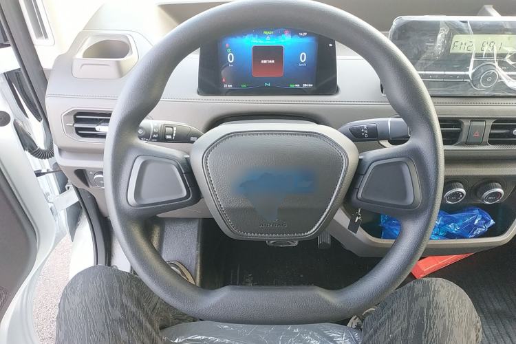 Used JMC E Fushun 2025 Model, Open Window Version, 41.86 kWh, Short Axle, Low-roof Steering Wheel