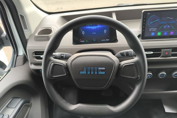 Used JMC E Fushun 2025 Model, Open Window Version, 77 kWh, Mid-axle, Low-roof Steering Wheel