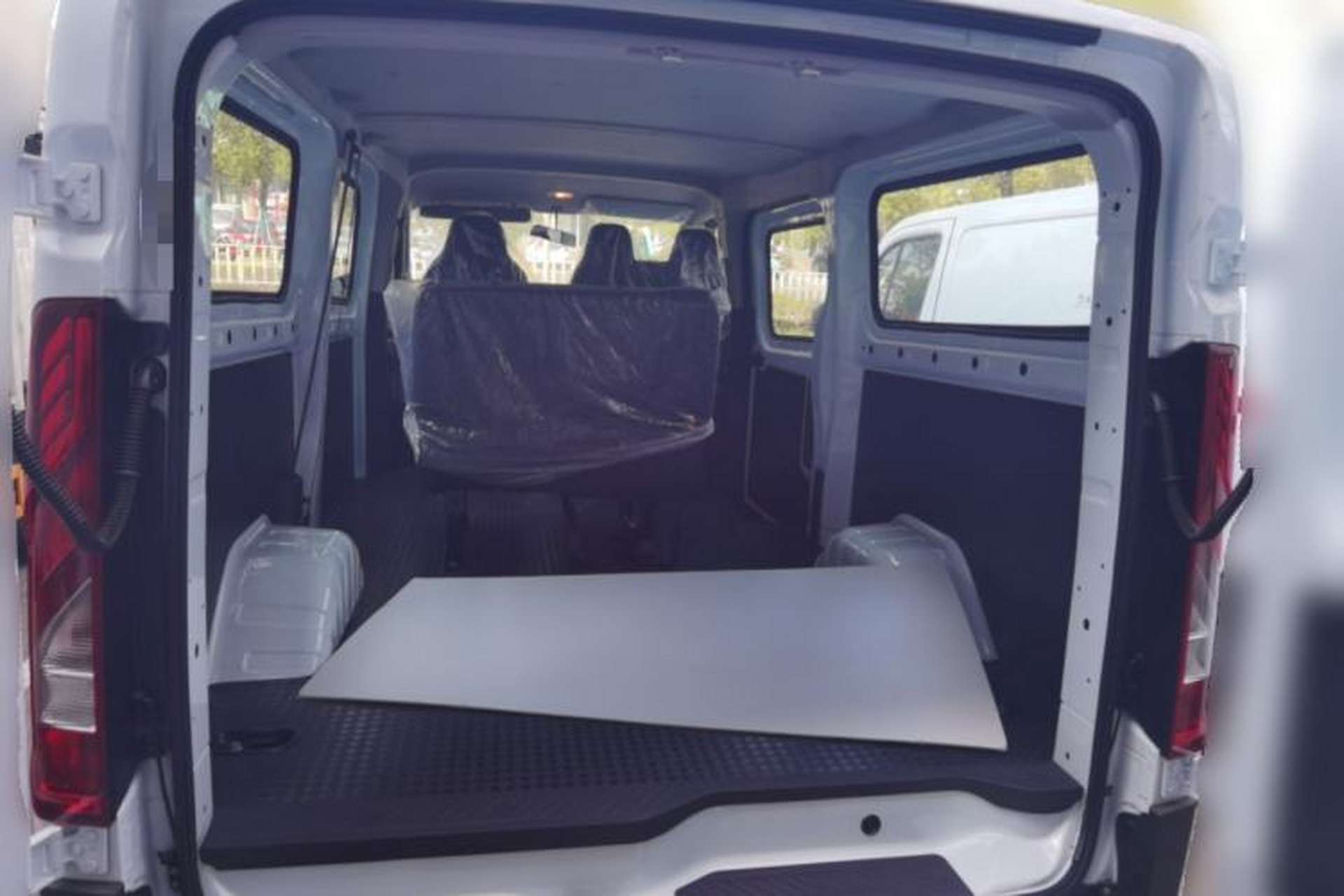 Used JMC E Fushun 2025 Model, Open Window Version, 41.86 kWh, Short Axle, Low-roof Trunk