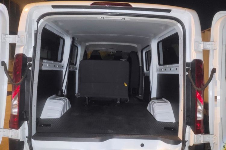 Used JMC E Fushun 2025 Model, Open Window Version, 41.86 kWh, Short Axle, Low-roof Trunk