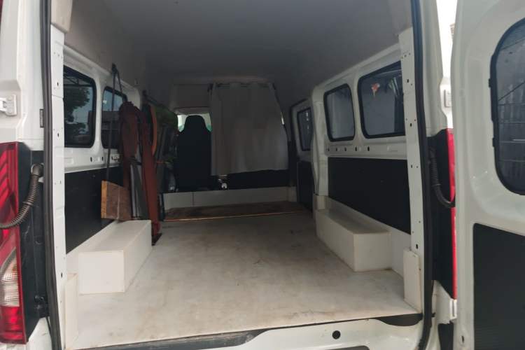 Used JMC E Fushun 2025 Model, Open Window Version, 77 kWh, Mid-axle, Mid-roof Trunk