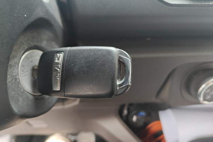 Used JMC E Fushun 2025 Model, Open Window Version, 41.86 kWh, Short Axle, Low-roof Vehicle Key