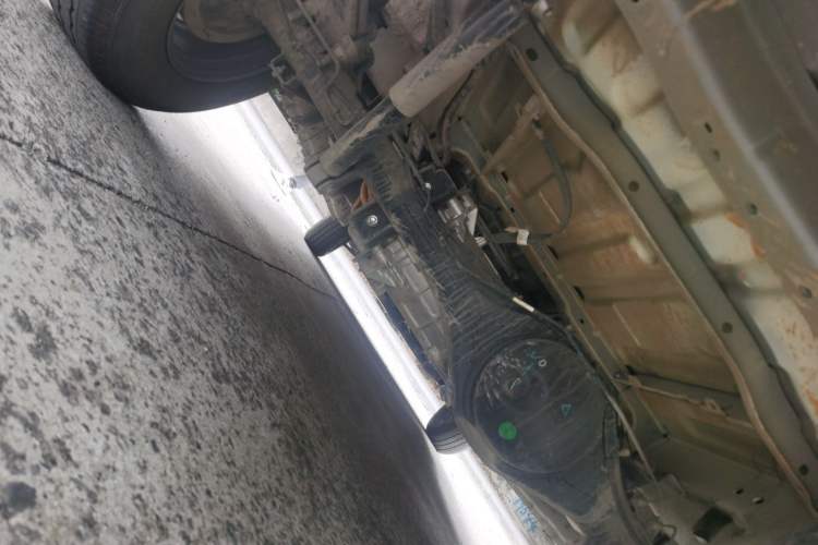 Used JMC E Fushun 2026 Model Mingchuang Edition 53.58kWh 2C Mid-Axle Mid-Roof 7-Seater Chassis Rear
