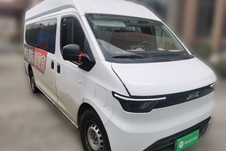 Used JMC E Fushun 2026 Model Mingchuang Edition 53.58kWh 2C Mid-Axle Mid-Roof 7-Seater Front Right 45 Deg