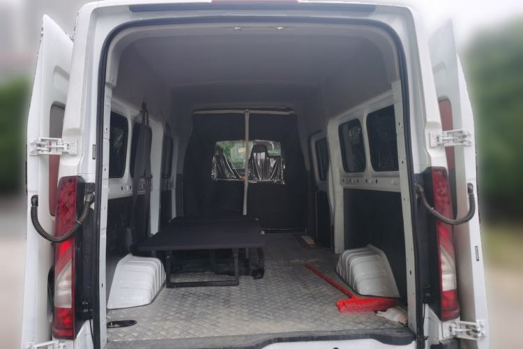 Used JMC E Fushun 2026 Model Mingchuang Edition 53.58kWh 2C Mid-Axle Mid-Roof 7-Seater Trunk