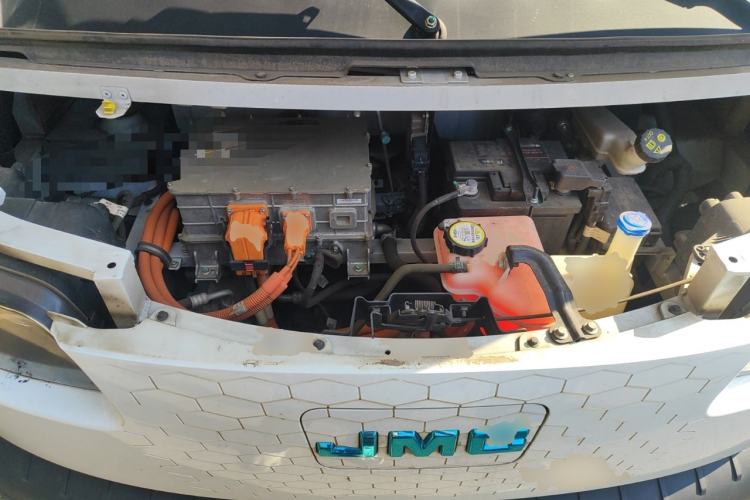 Used JMC E-Roadrunner 2023 E630 Van Base Model 41.86 kWh Engine Bay