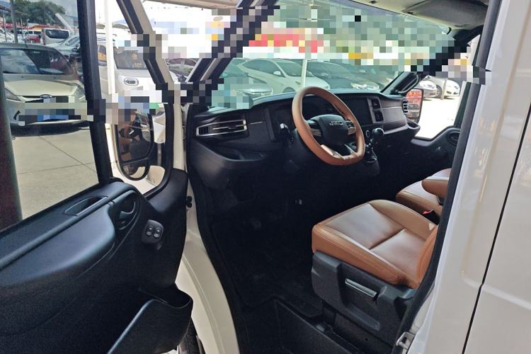 Used JMC Fushun 2022 2.0T Manual Van Short Wheelbase Mid-Height Roof 3-Seater Driver Seat