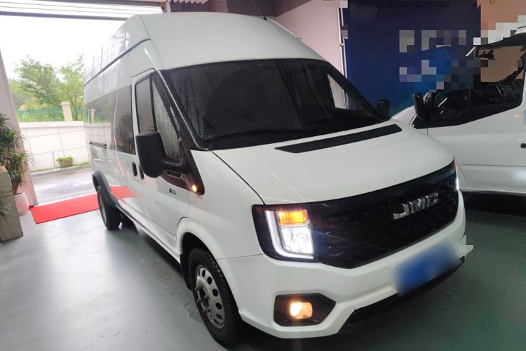 Used JMC Fushun 2023 2.0T Manual Diesel Long-Wheelbase High-Roof Business Van with Dual Rear Tires 6–9 Seats Front Right 45 Deg