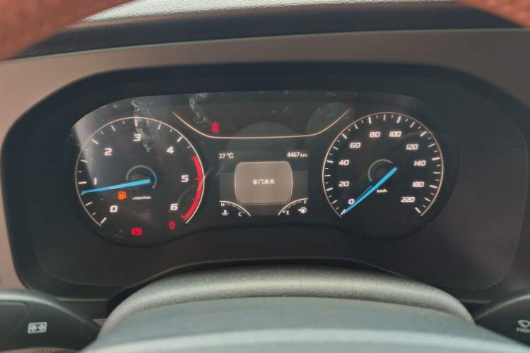 Used JMC Fushun 2022 2.0T Manual Van Short Wheelbase Mid-Height Roof 3-Seater Instrument Cluster