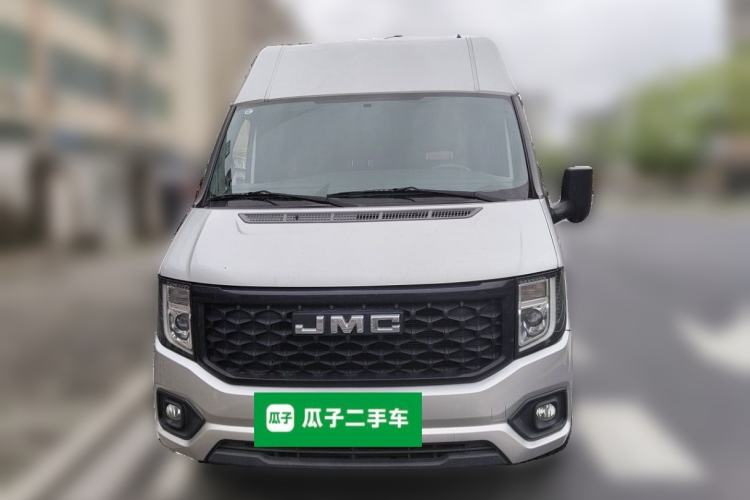 Used JMC Fushun 2022 2.0T Manual Multi-Function Passenger Vehicle Short Wheelbase Mid-Height Roof 6-Seater Front