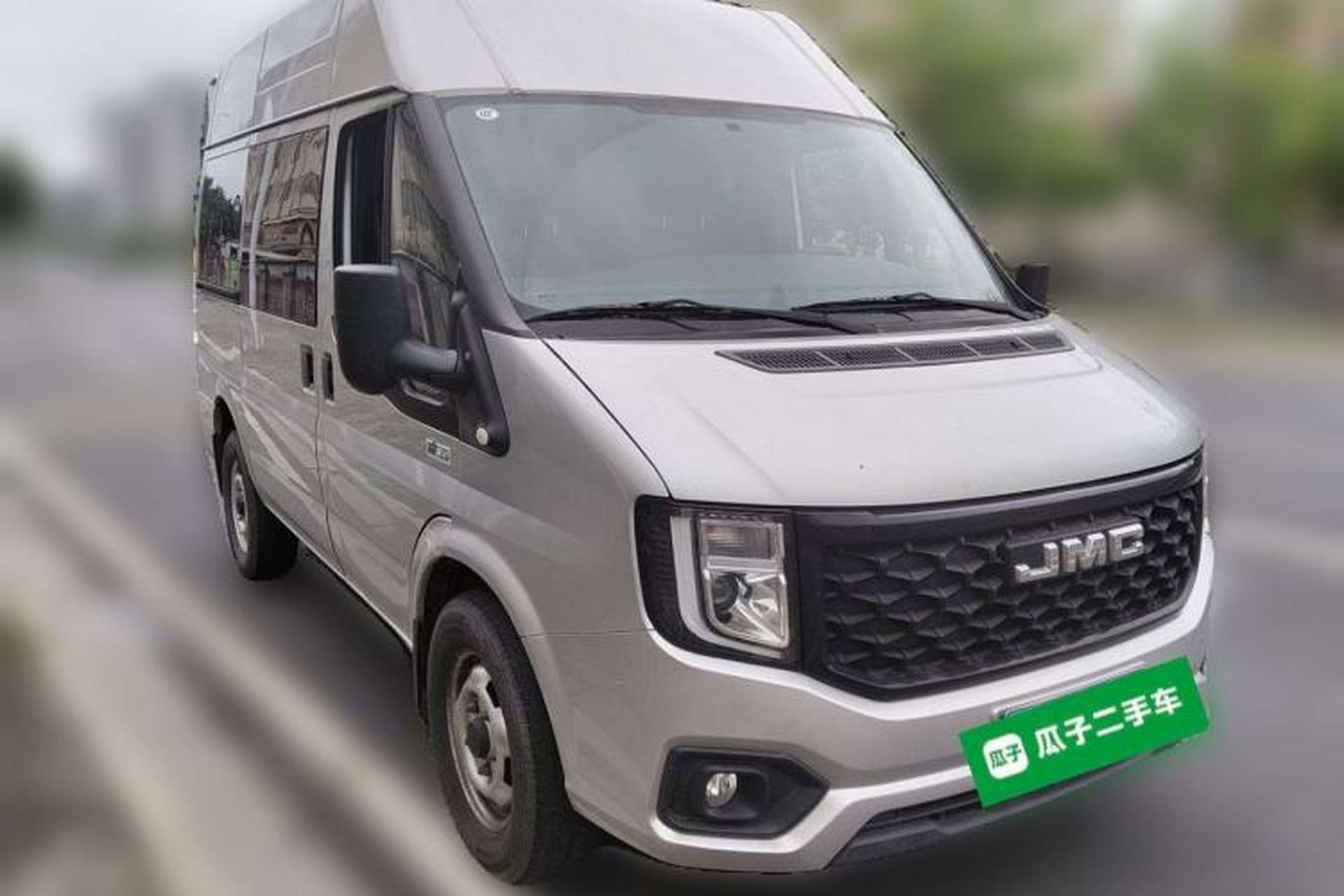 Used JMC Fushun 2022 2.0T Manual Multi-Function Passenger Vehicle Short Wheelbase Mid-Height Roof 6-Seater Front Right 45 Deg