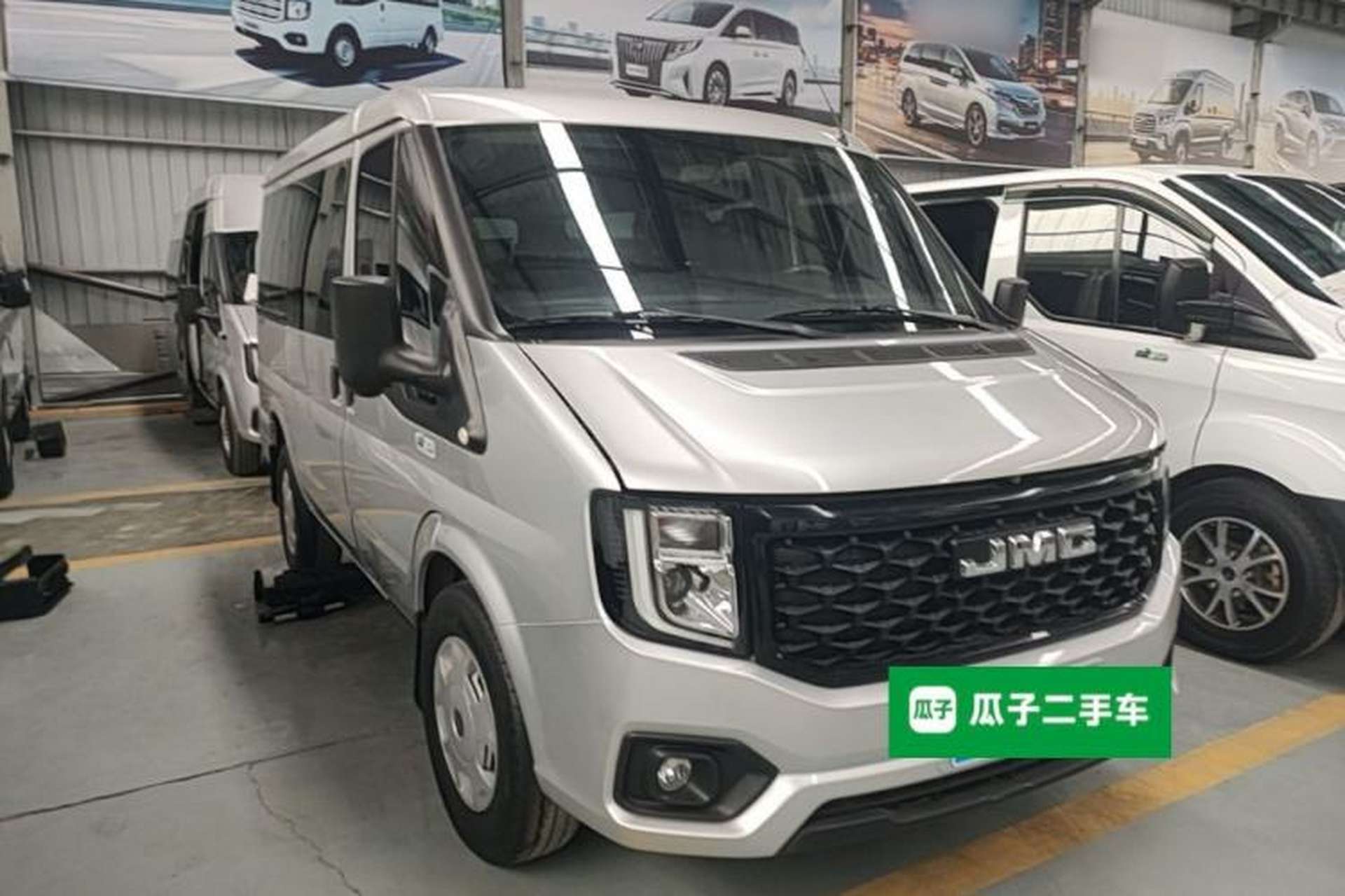 Used JMC Fushun 2022 2.0T Manual Multi-Function Passenger Vehicle Short Wheelbase Low Roof 6-Seater Front Right 45 Deg