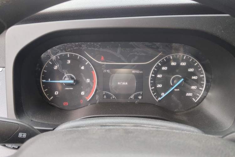 Used JMC Fushun 2022 2.0T Manual Multi-Function Passenger Vehicle Short Wheelbase Mid-Height Roof 6-Seater Instrument Cluster