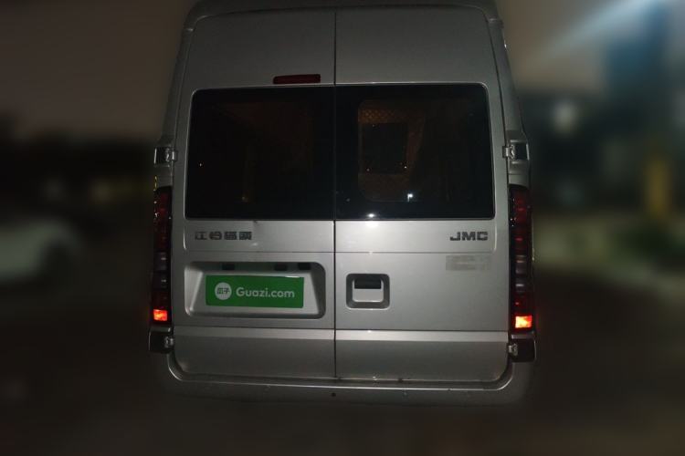 Used JMC Fushun 2022 2.0T Manual Multi-Function Passenger Vehicle Mid-Range High Roof 6-7 Seats Rear