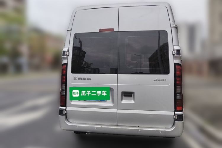 Used JMC Fushun 2022 2.0T Manual Multi-Function Passenger Vehicle Short Wheelbase Mid-Height Roof 6-Seater Rear