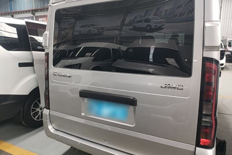 Used JMC Fushun 2022 2.0T Manual Multi-Function Passenger Vehicle Short Wheelbase Low Roof 6-Seater Rear