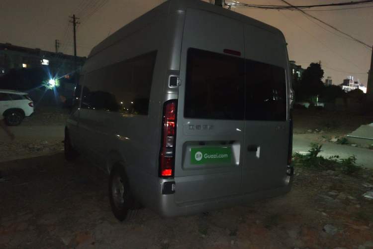 Used JMC Fushun 2022 2.0T Manual Multi-Function Passenger Vehicle Mid-Range High Roof 6-7 Seats Rear Left 45 Deg