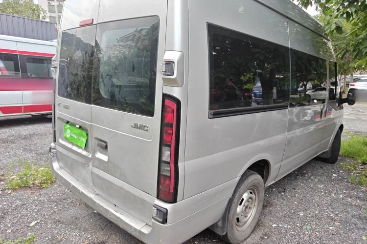 Used JMC Fushun 2022 2.0T Manual Multi-Function Passenger Vehicle Mid-Range High Roof 6-7 Seats Rear Right 45 Deg