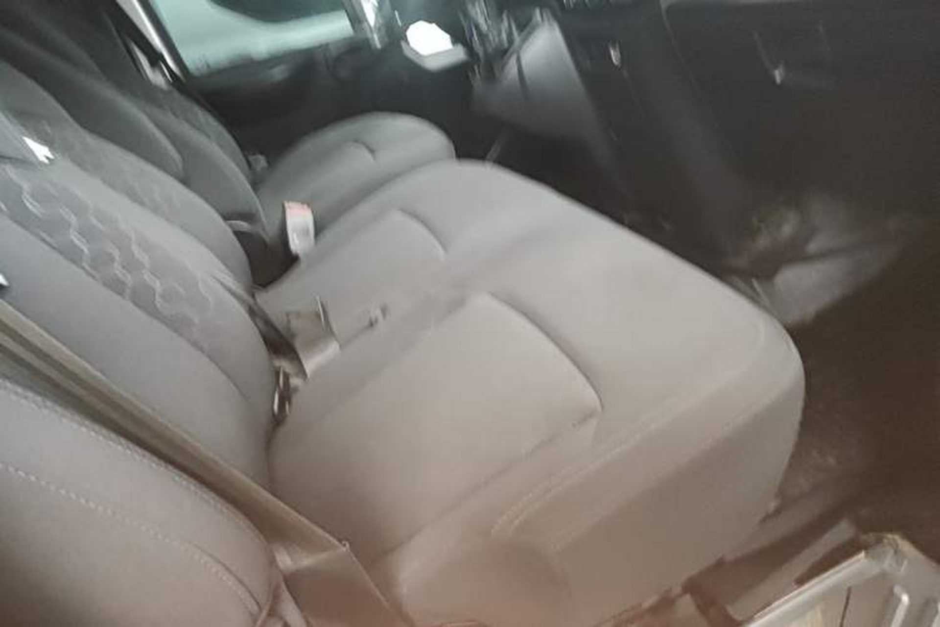 Used JMC Fushun 2022 2.0T Manual Multi-Function Passenger Vehicle Short Wheelbase Low Roof 6-Seater Right Front Seat