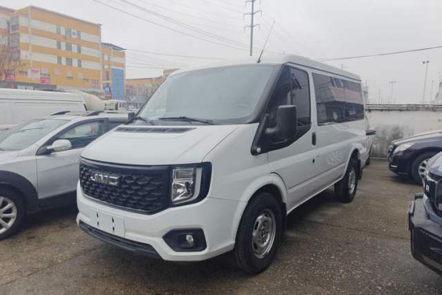 Used JMC Fushun 2022 2.0T Manual Multi-Function Passenger Vehicle Short Wheelbase Low Roof 6-Seater